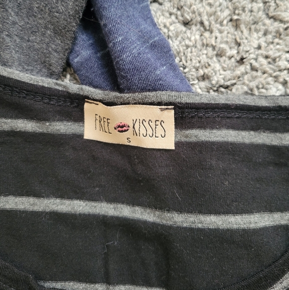 Long Sleeve Tops - Blue, Gray, and Black Bundle Size Small - Picture 3 of 6